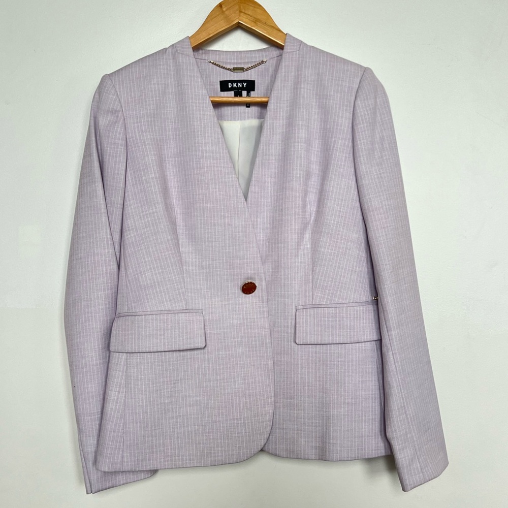 Lavender Pinstripe DKNY Women’s size 2 Blazer